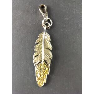 Jessica Simpson Feather Luggage Tag Heavy Gold Tone 5 3/4" Long